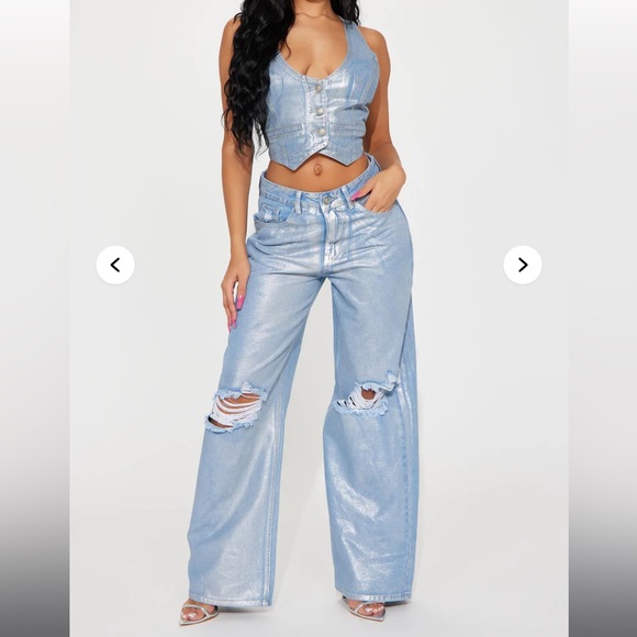 Fashion Nova Denim - FN 'Freja Foil Ripped Baggy Jeans and matching vest'